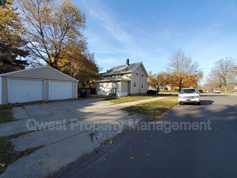 Nice 4 Bedroom 1 Bathroom Home property image