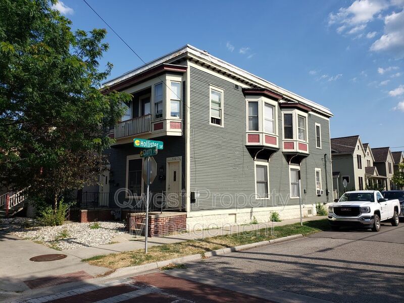 Heart of Cherry Street!! UTILITIES INCLUDED!! Granite,Subway Tile,Stainless. Washer/Dryer! property image