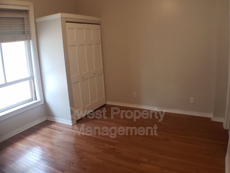 Heart of Cherry Street!! UTILITIES INCLUDED!! Granite,Subway Tile,Stainless. Washer/Dryer! property image