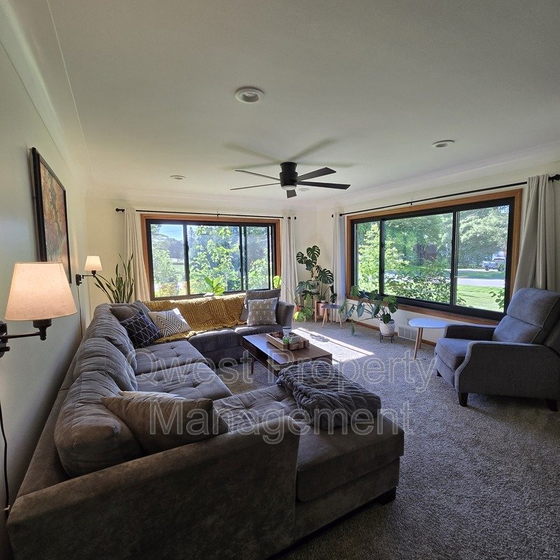 Bright property image