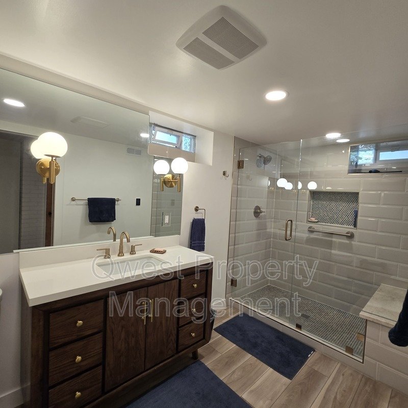Bright property image